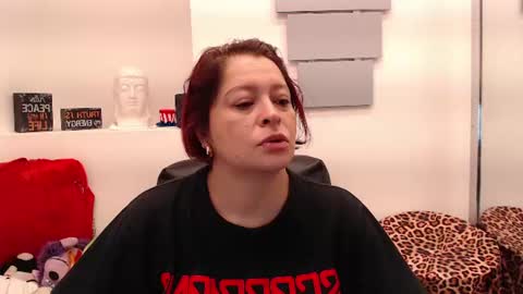 Eva Twiss online show from 06-15-26, 12:40