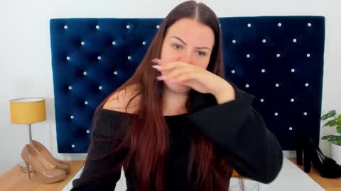 Snapshot of evawetdream chatting on 10-16-25, 06:36 Eva online show from 10-16-25, 06:36