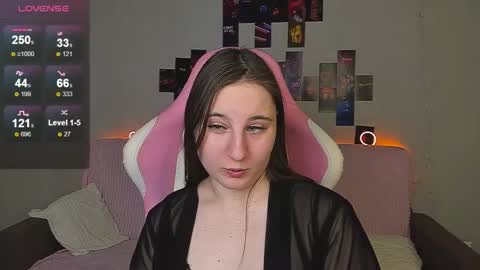 Snapshot of evaxbubbles chatting on 03-13-26, 08:54 Eva online show from 03-13-26, 08:54