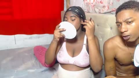 Eva And Emmanuel online show from 06-19-26, 04:22