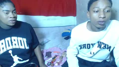 Eva And Emmanuel online show from 06-21-26, 10:56