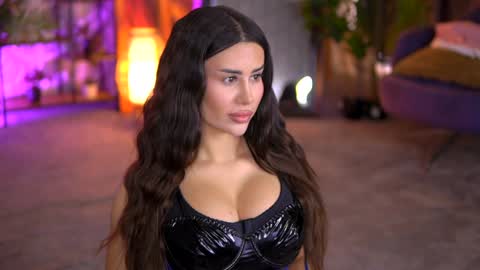 Eva online show from 12-15-24, 11:23