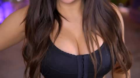 Eva online show from 01-04-25, 01:10