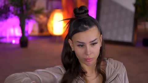 Eva online show from 02-14-25, 06:02