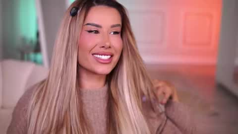 Eva online show from 11-30-25, 10:58