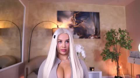 Eva online show from 03-22-26, 09:51