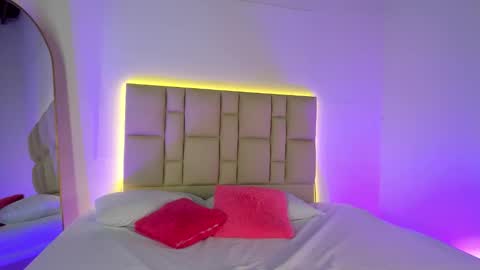 Eva Queen online show from 09-21-25, 07:59