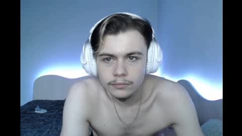 Snapshot of eve_lacroix chatting on 01-12-25, 06:28 Alex online show from 01-12-25, 06:28