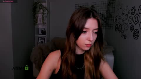 Snapshot of eve_rose_ chatting on 10-08-25, 12:47 eve rose online show from 10-08-25, 12:47