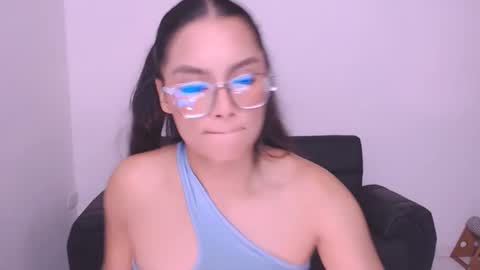 Snapshot of eve_rox18 chatting on 12-29-24, 06:14 Eve Rox18 online show from 12-29-24, 06:14