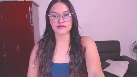 Snapshot of eve_rox18 chatting on 09-17-25, 08:16 Eve Rox18 online show from 09-17-25, 08:16