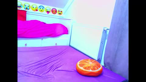 EVEANDMAX online show from 10-20-25, 08:09