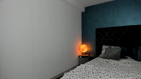 Eve online show from 09-19-25, 05:24