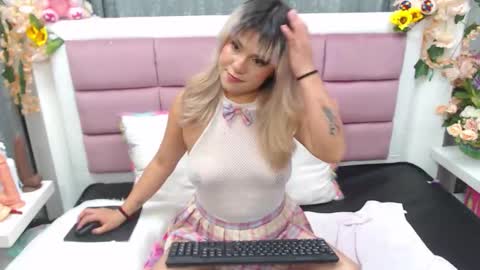 Snapshot of evee_s chatting on 02-17-26, 03:25 eve online show from 02-17-26, 03:25