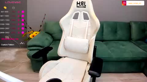 eveeevian online show from 06-21-26, 01:57