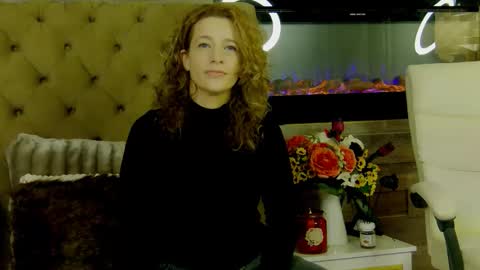 EveHamilton online show from 01-17-26, 08:01