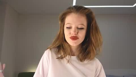 Eveleen online show from 11-15-25, 03:52