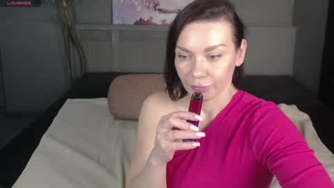 EveLibston online show from 02-04-25, 09:28