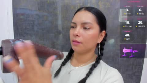 Snapshot of evelin_belen chatting on 02-07-25, 11:45 EVELIN online show from 02-07-25, 11:45