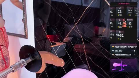 Snapshot of evelin_belen chatting on 10-16-25, 12:17 EVELIN online show from 10-16-25, 12:17