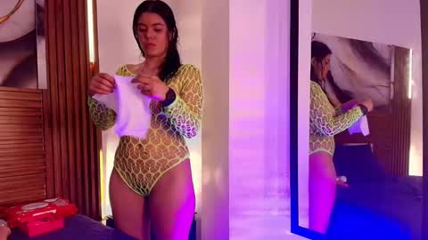 cielo online show from 10-28-25, 03:21