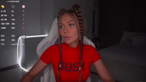 Evelina online show from 10-13-25, 12:49