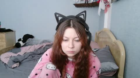 Alice 3 online show from 07-18-26, 10:41