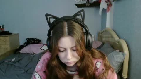 Alice 3 online show from 07-24-26, 11:30