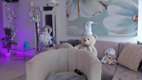 Eve  online show from 12-14-24, 07:25