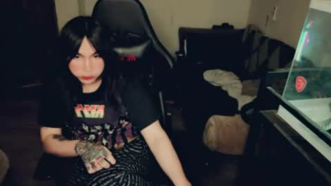 evelyn420521 online show from 07-11-26, 07:00