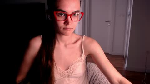 Evelyn online show from 05-10-26, 09:58