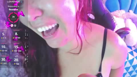 Juliana online show from 01-03-25, 01:38