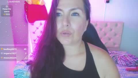 Juliana online show from 01-26-25, 01:31