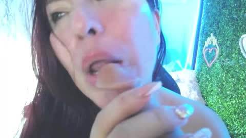Juliana online show from 03-08-25, 01:39