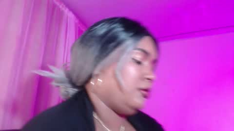 Evelyn Sandoval online show from 02-03-26, 02:53