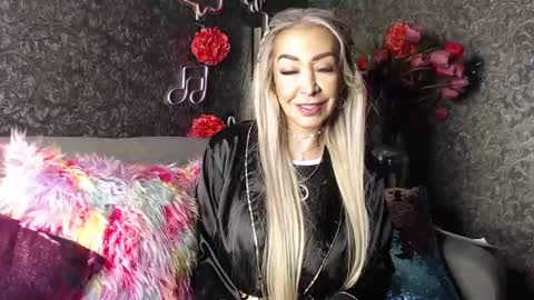 Snapshot of evelynagrey chatting on 01-27-25, 02:53 EvelynaGrey online show from 01-27-25, 02:53