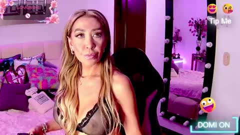 EvelynaGrey online show from 11-13-25, 05:28