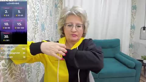 Snapshot of evelynblissful chatting on 03-11-25, 09:02 Evelyn online show from 03-11-25, 09:02