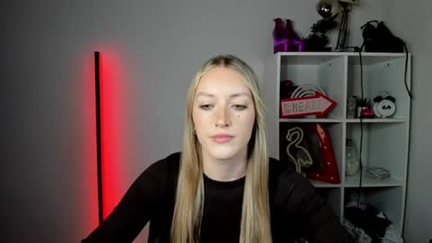 evelynblond online show from 06-12-26, 12:37