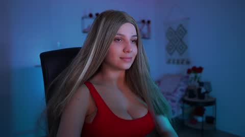 evelyncage_ online show from 03-04-25, 07:11