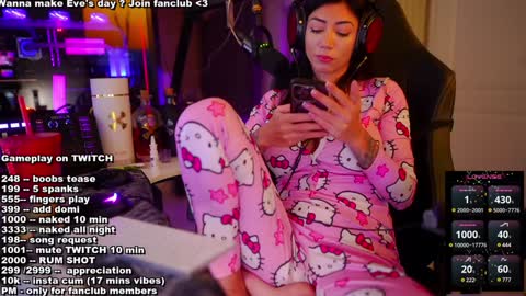 Evelyne online show from 12-06-24, 01:29