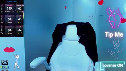 evelyne_rose online show from 10-24-25, 05:04