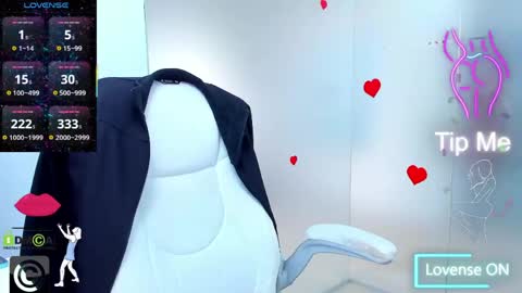 evelyne_rose online show from 06-09-26, 05:19