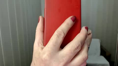 Snapshot of evelynloveshy chatting on 03-11-25, 07:36 BarbaraBlondy online show from 03-11-25, 07:36