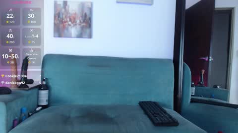 Evelyn martinez  online show from 05-07-26, 08:14