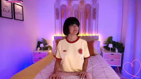 Evy Owen online show from 06-17-26, 03:02