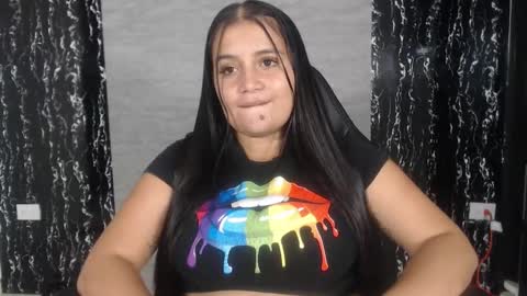 Snapshot of evemilk chatting on 03-02-25, 08:07 evelin 3 online show from 03-02-25, 08:07