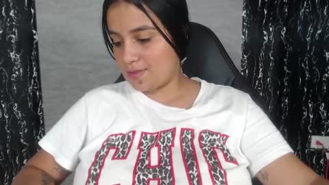 Snapshot of evemilk chatting on 03-07-25, 09:59 evelin 3 online show from 03-07-25, 09:59