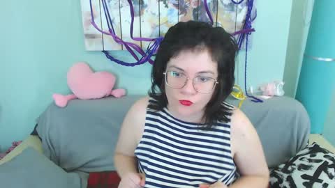 Snapshot of everly_rays chatting on 12-15-24, 06:18 Everly online show from 12-15-24, 06:18