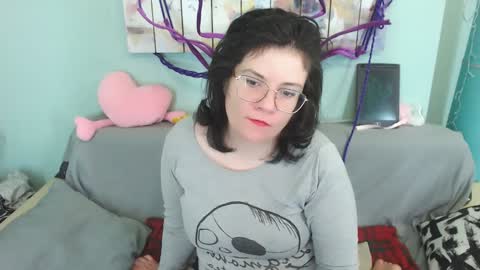 Snapshot of everly_rays chatting on 12-21-24, 04:36 Everly online show from 12-21-24, 04:36